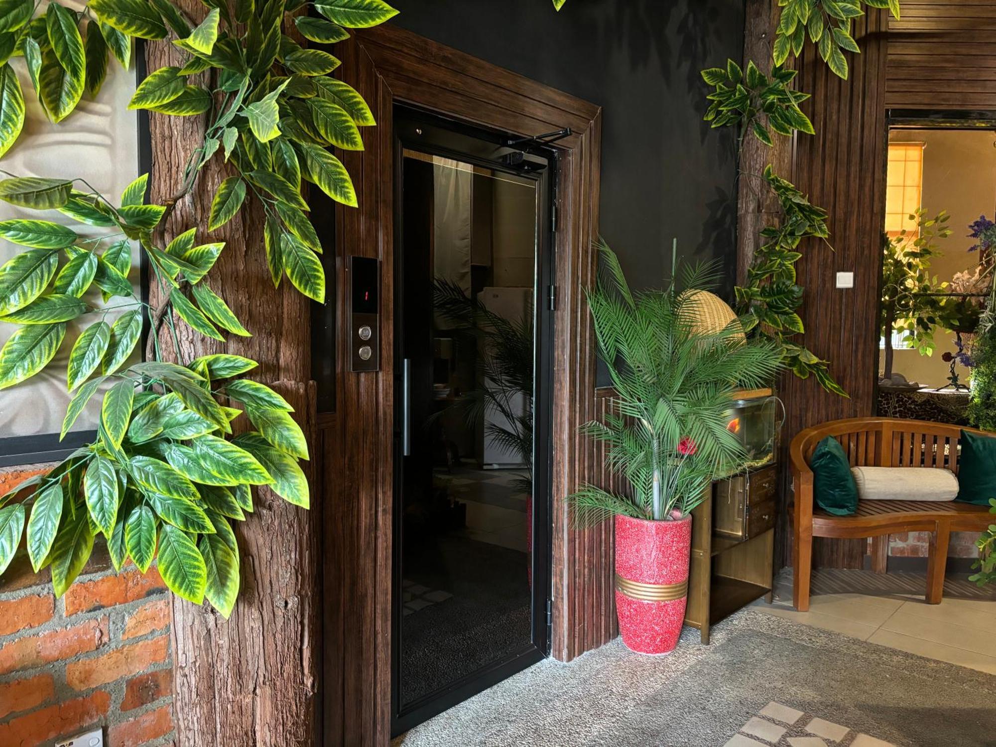 Inn Shalom